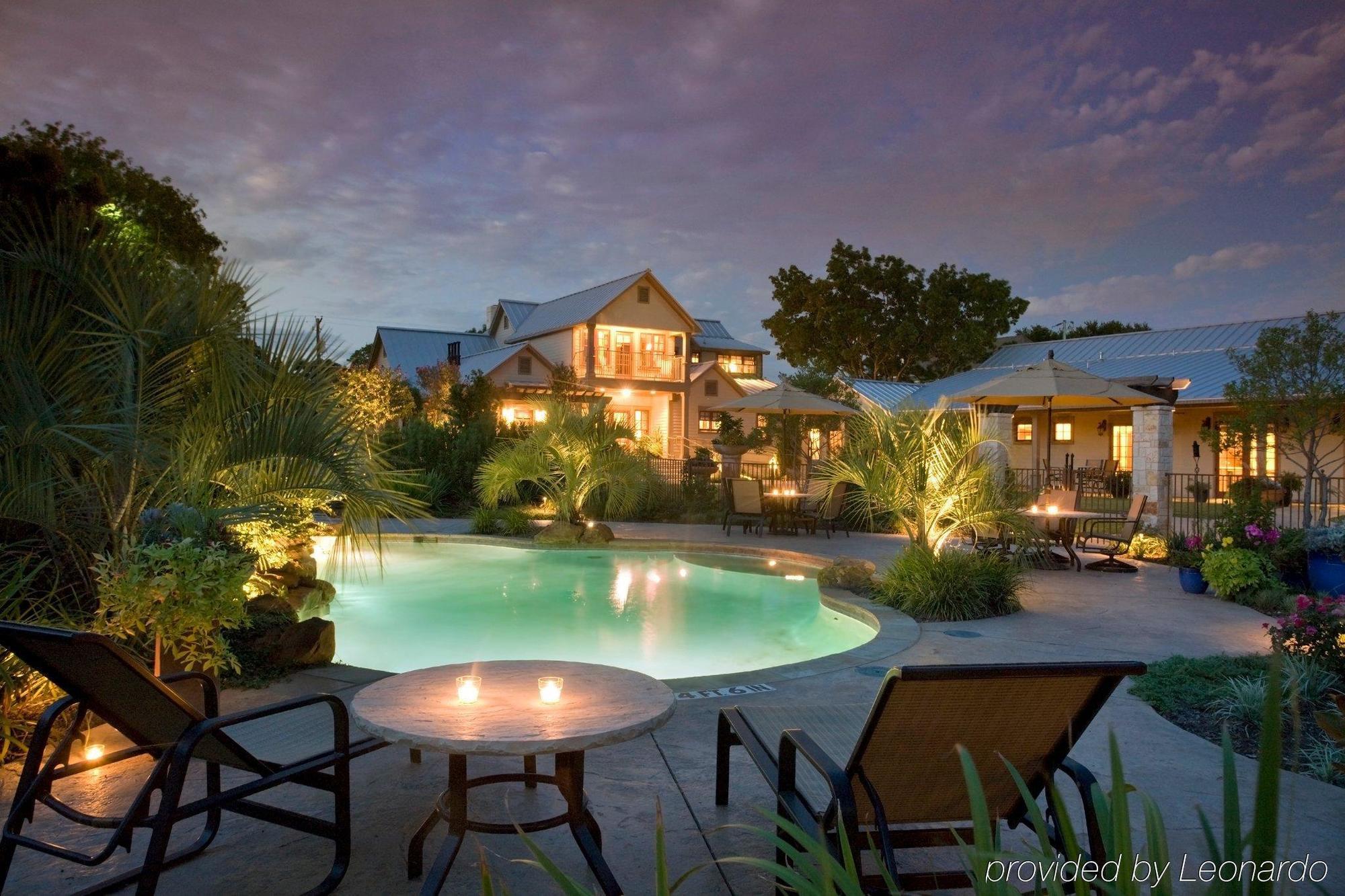 Inn On Lake Granbury Ανέσεις φωτογραφία